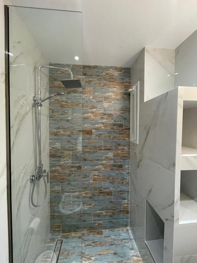 Skizenas Waterfront Apartments Haraki Esterno foto