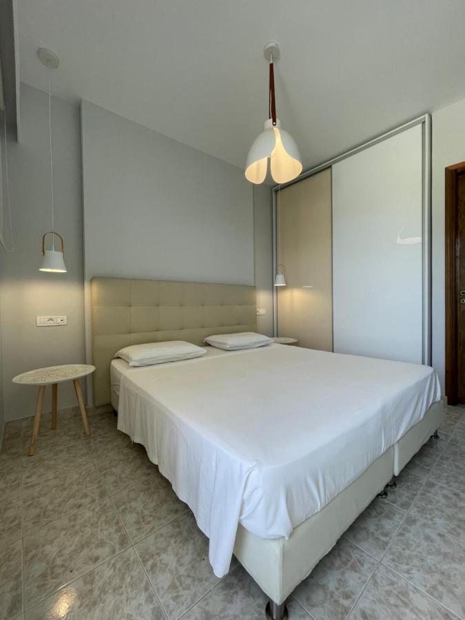 Skizenas Waterfront Apartments Haraki Esterno foto