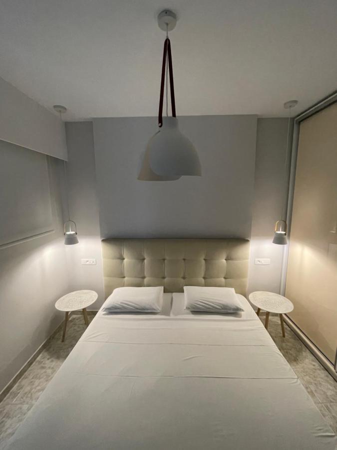 Skizenas Waterfront Apartments Haraki Esterno foto