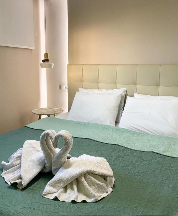 Skizenas Waterfront Apartments Haraki Esterno foto